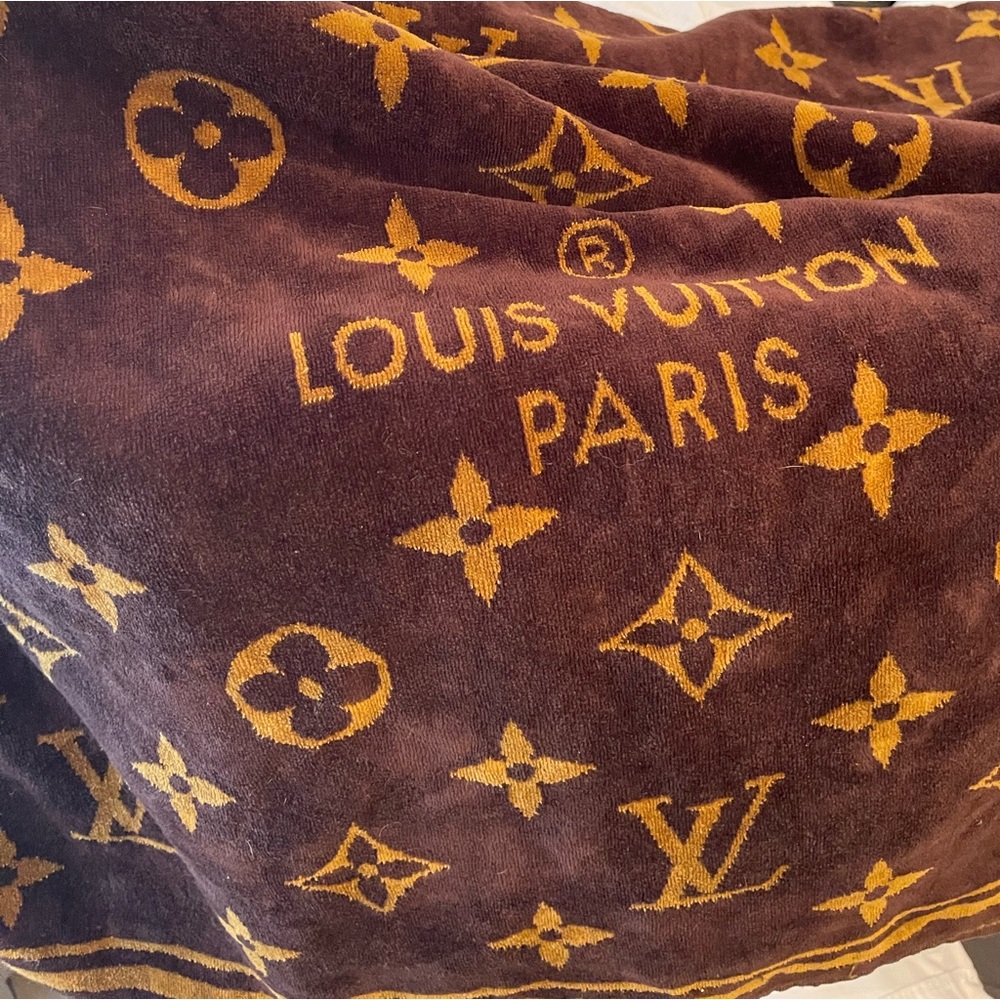 Louis Vuitton oversized beach towel - Picture 3 of 7